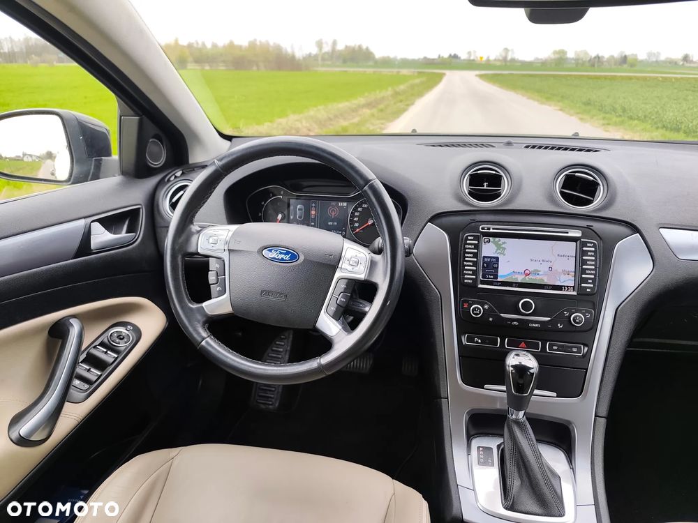 Ford Mondeo 2.0 TDCi Titanium - 16