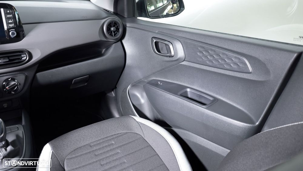 Hyundai i10 1.0 Comfort AMT - 16