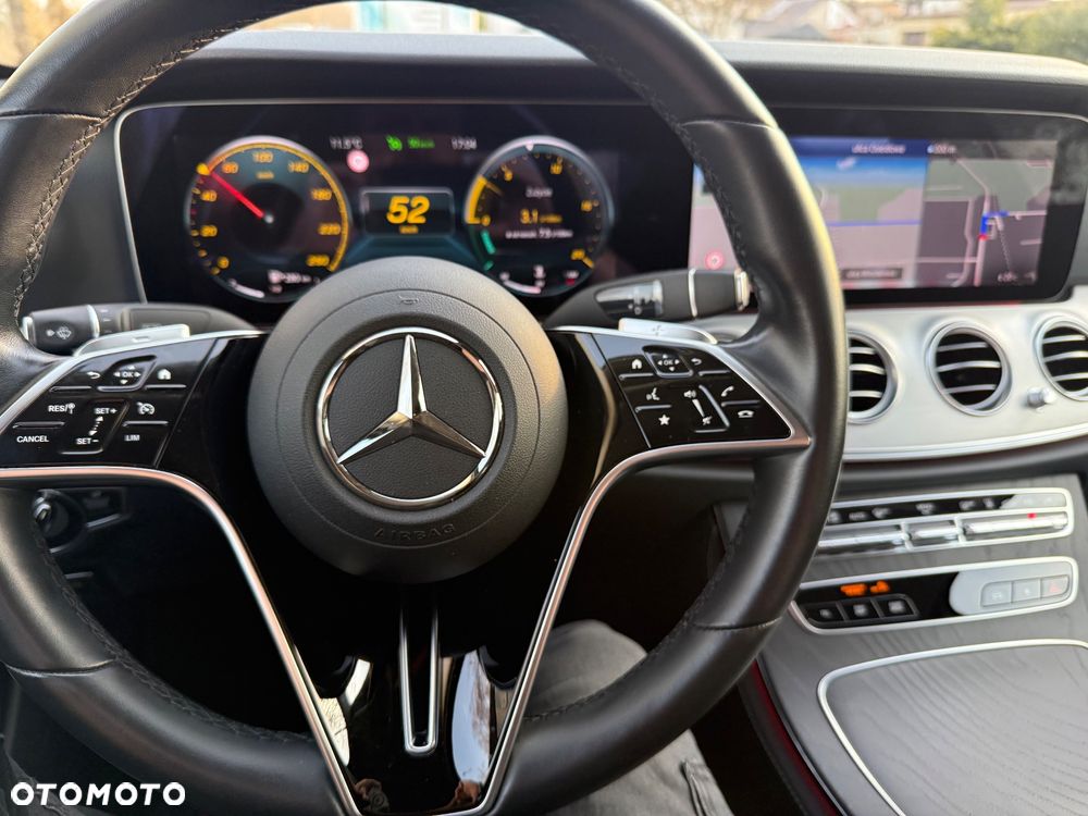 Mercedes-Benz Klasa E 220 d 4-Matic AMG - 26