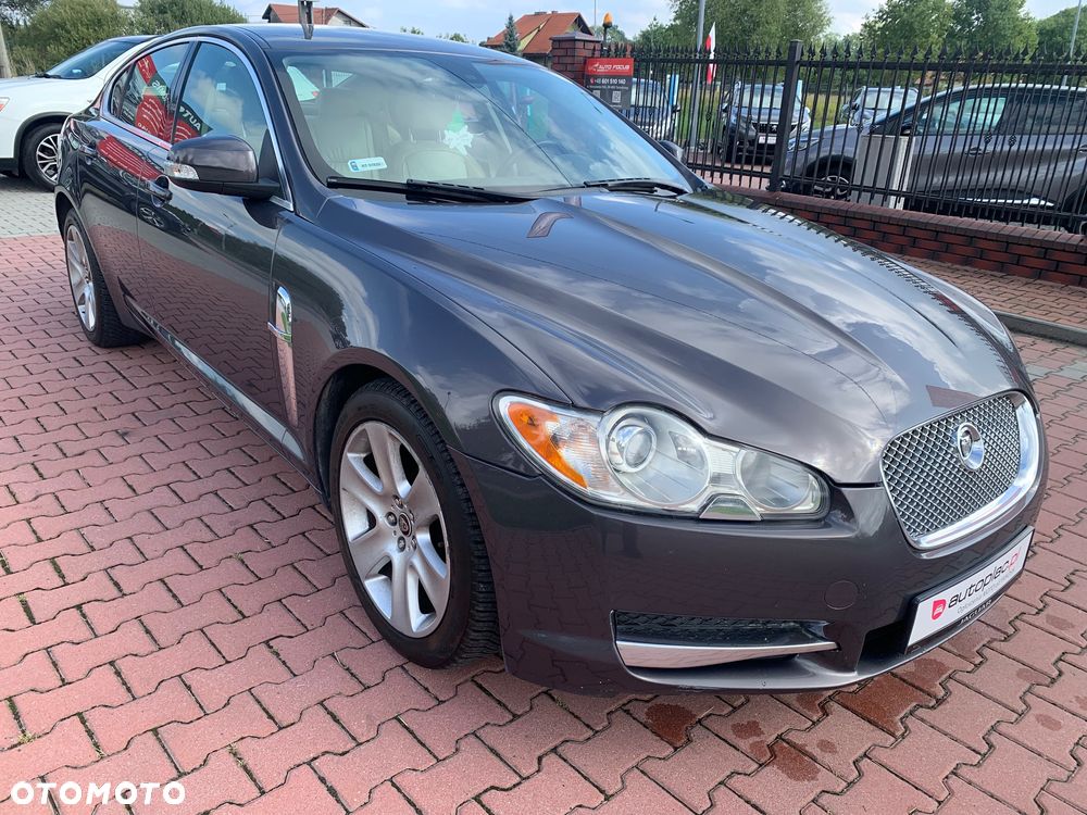 Jaguar XF 2.7 V6 Premium Luxury - 15