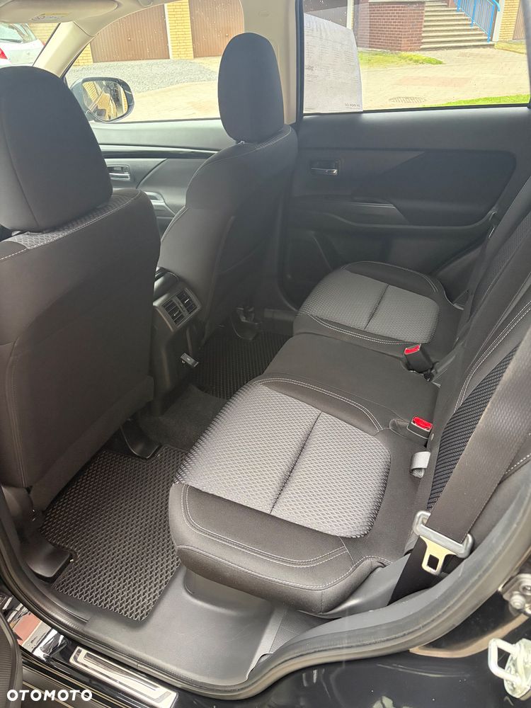 Mitsubishi Outlander 2.0 Instyle SDA 4WD CVT - 5