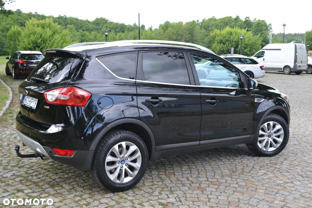 Ford Kuga 2.0 TDCi 2x4 Titanium - 17