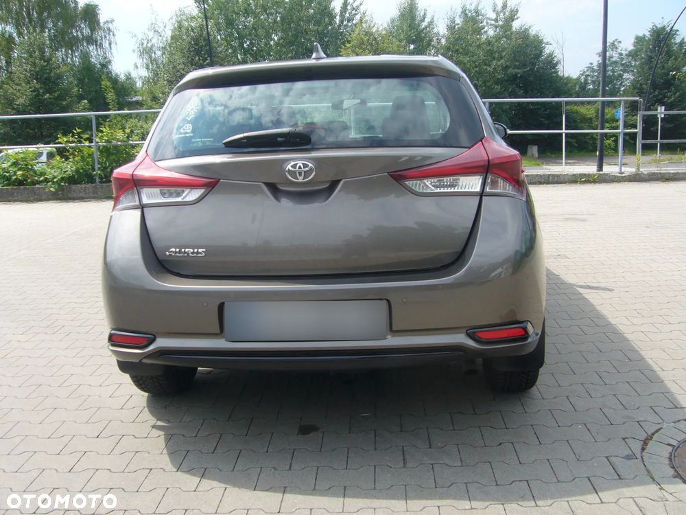 Toyota Auris 1.33 VVT-i Active - 4