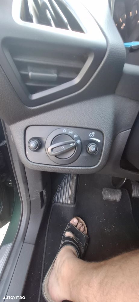 Ford Kuga - 14