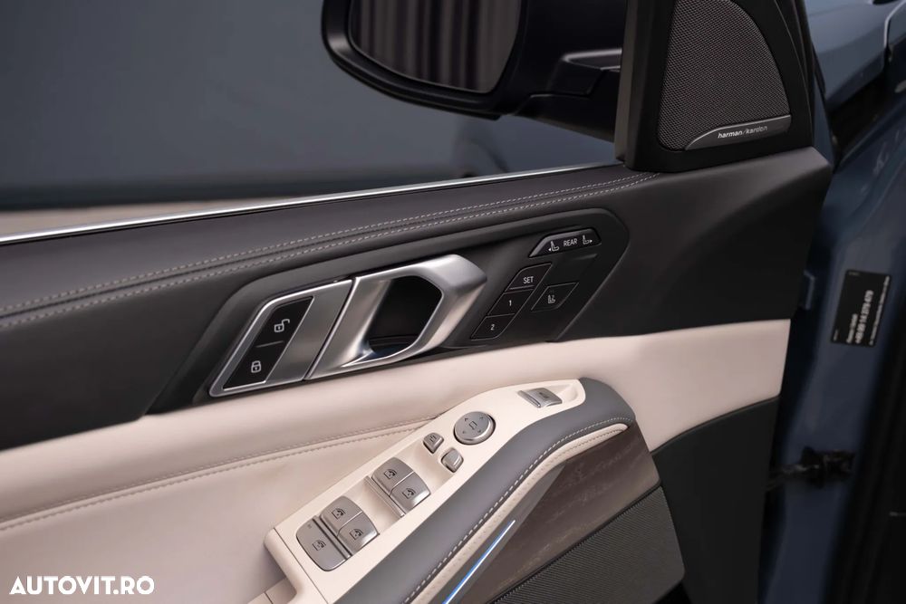 BMW X7 xDrive40i AT MHEV - 28