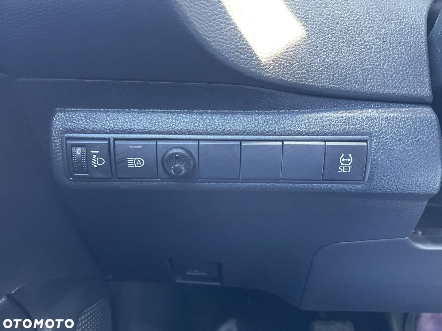 Toyota Corolla - 17