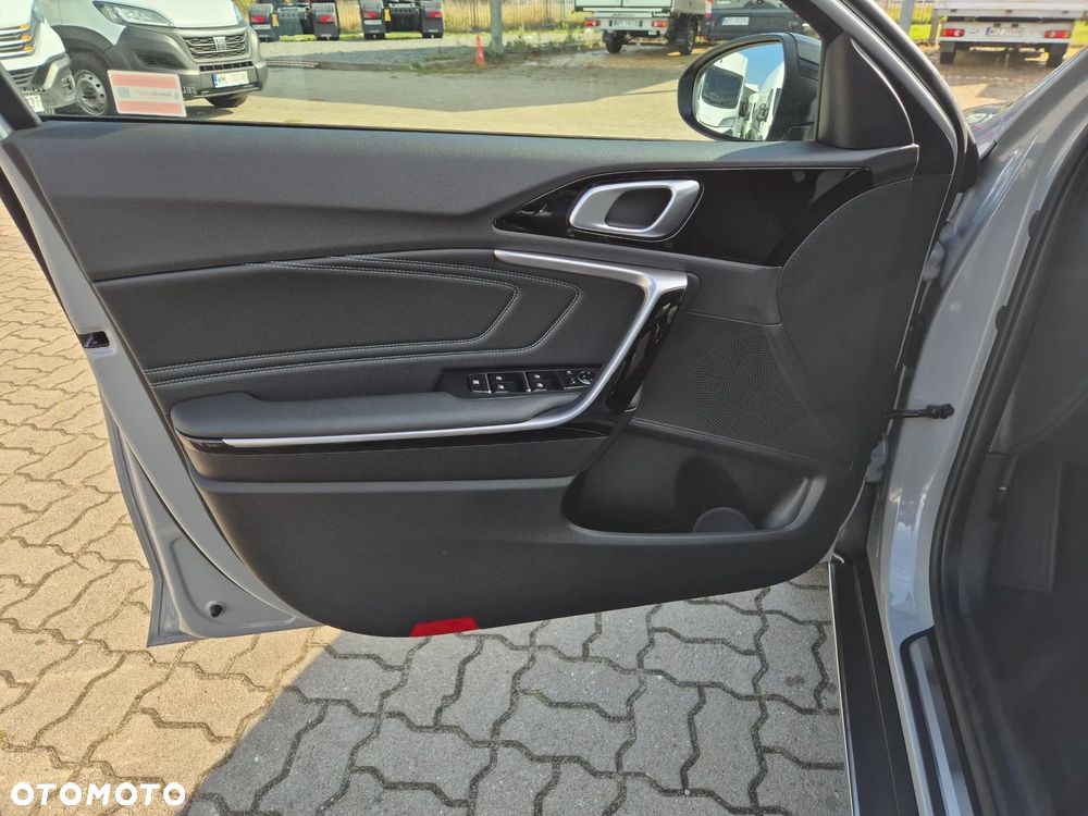 Kia XCeed 1.6 T-GDI Tribute DCT - 10