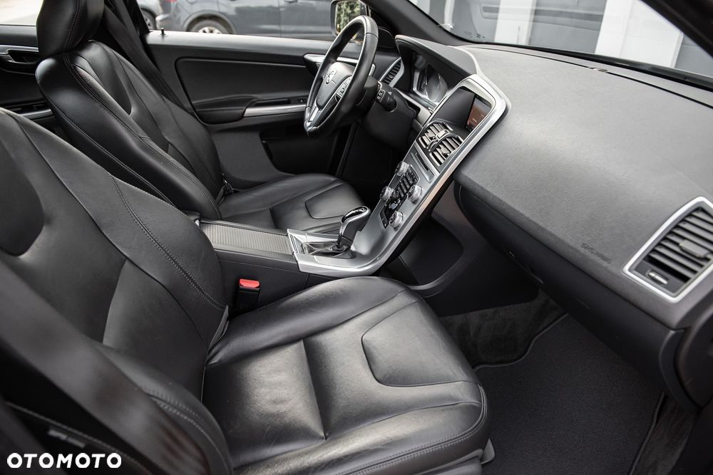 Volvo XC 60 - 35