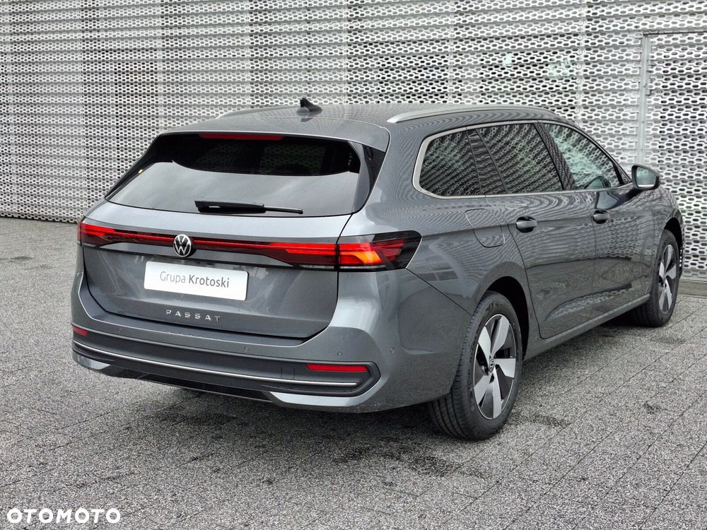 Volkswagen Passat - 9