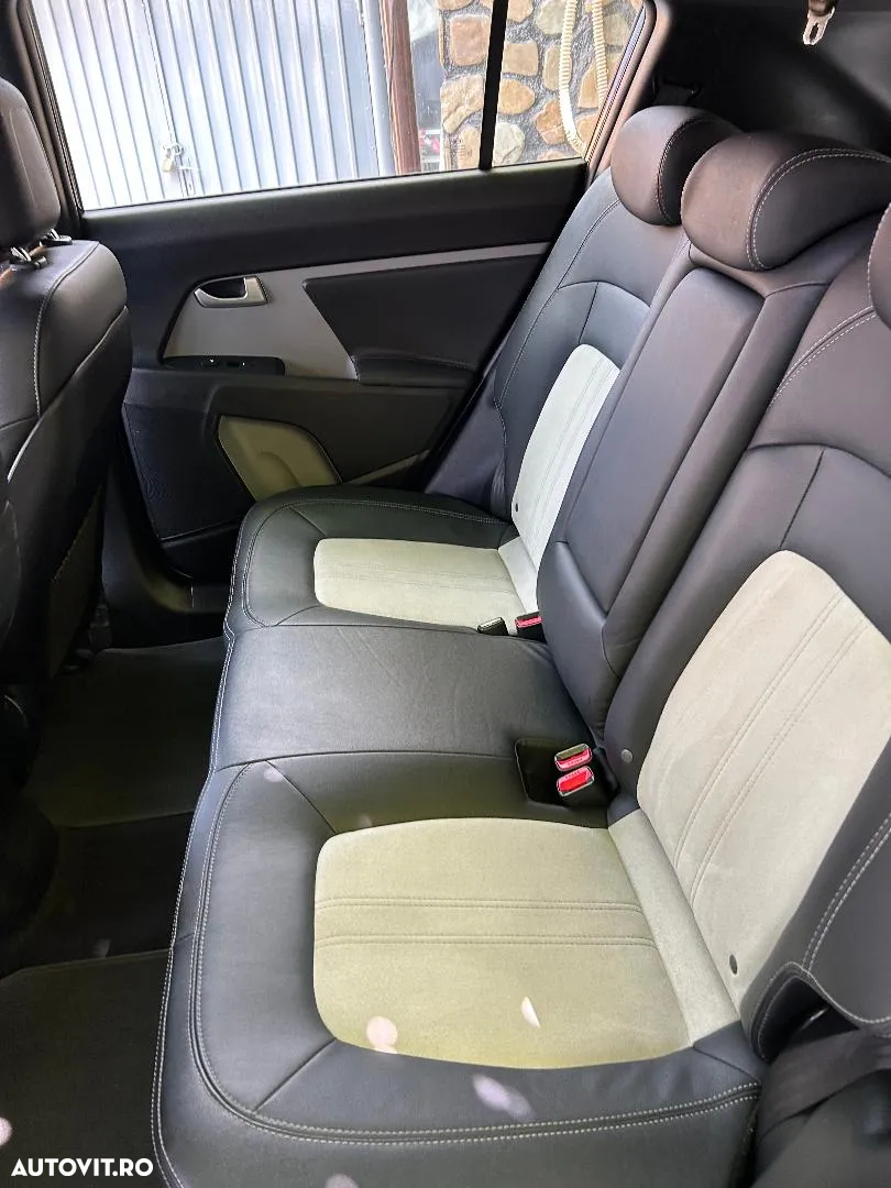 Kia Sportage - 16