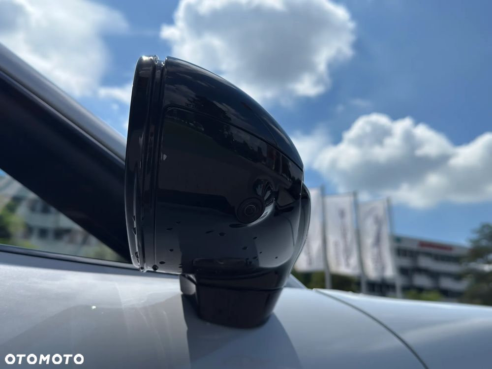 Porsche Taycan 105kWh 4 - 21