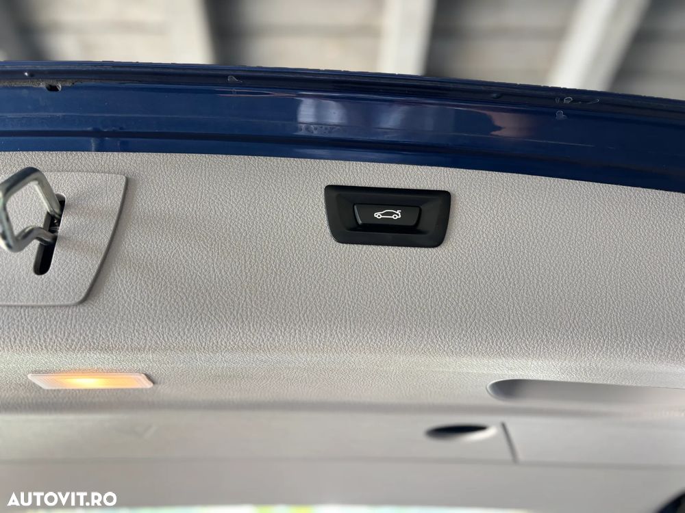 BMW Seria 3 316d Touring Aut. - 32
