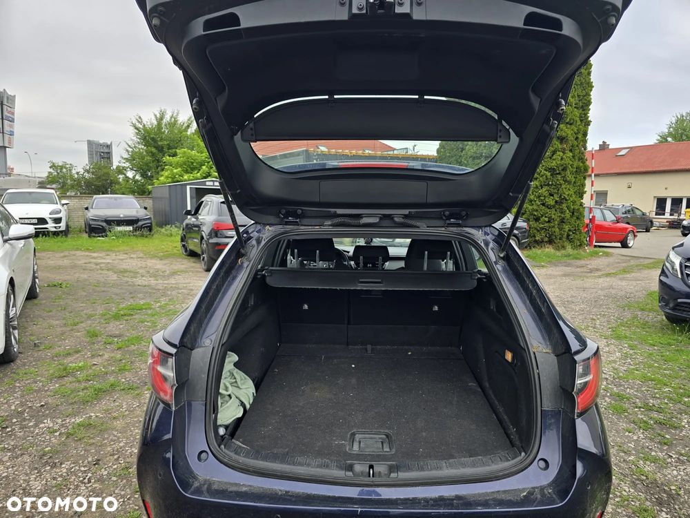 Toyota Corolla - 11