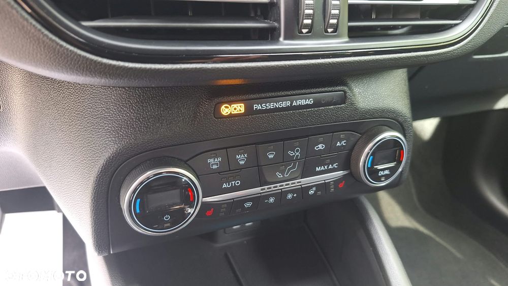 Ford Focus 1.0 EcoBoost mHEV ST-Line - 15
