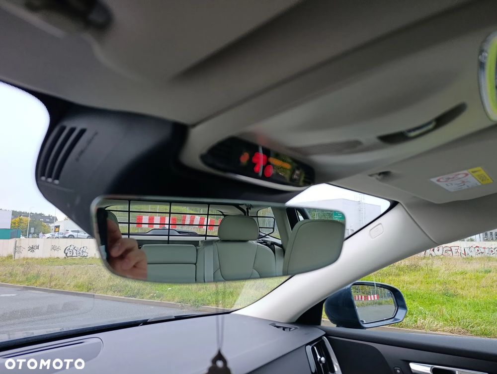 Volvo V60 Cross Country - 29