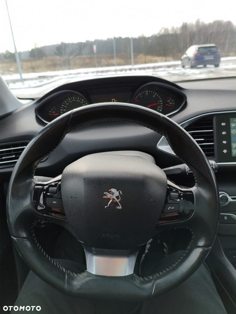 Peugeot 308 - 22