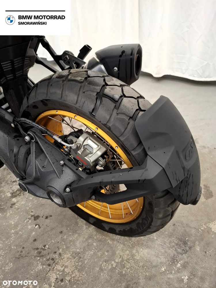 BMW R - 16