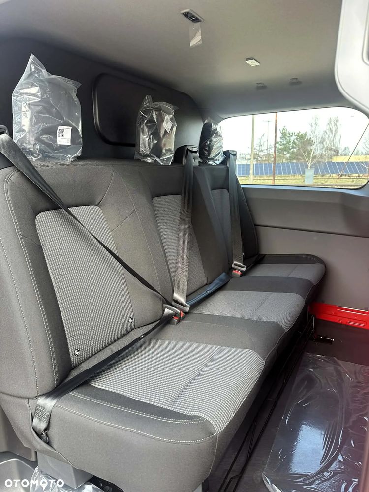 Volkswagen Transporter T7 - 12