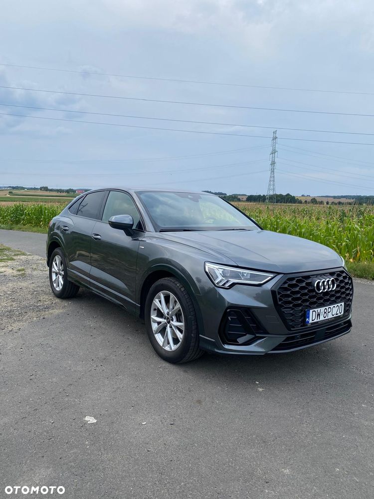Audi Q3 35 TFSI mHEV S-Line S tronic - 1
