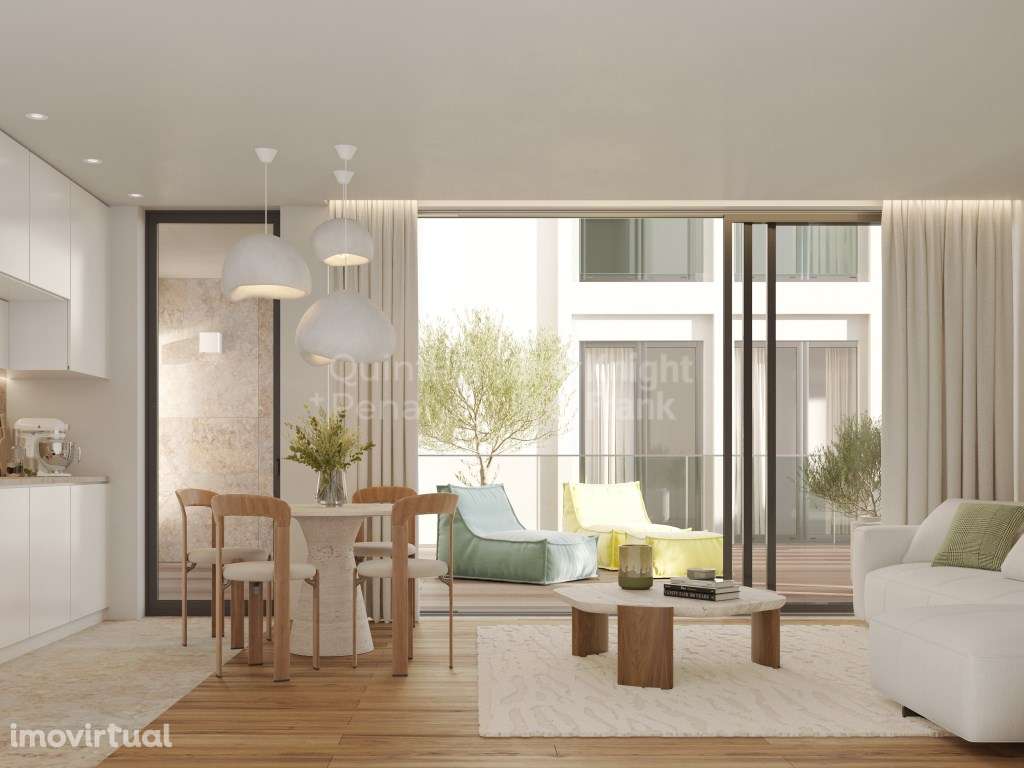 Penthouse T4+1 com terraço e estacionamento em Alvalade - Grande imagem: 3/19