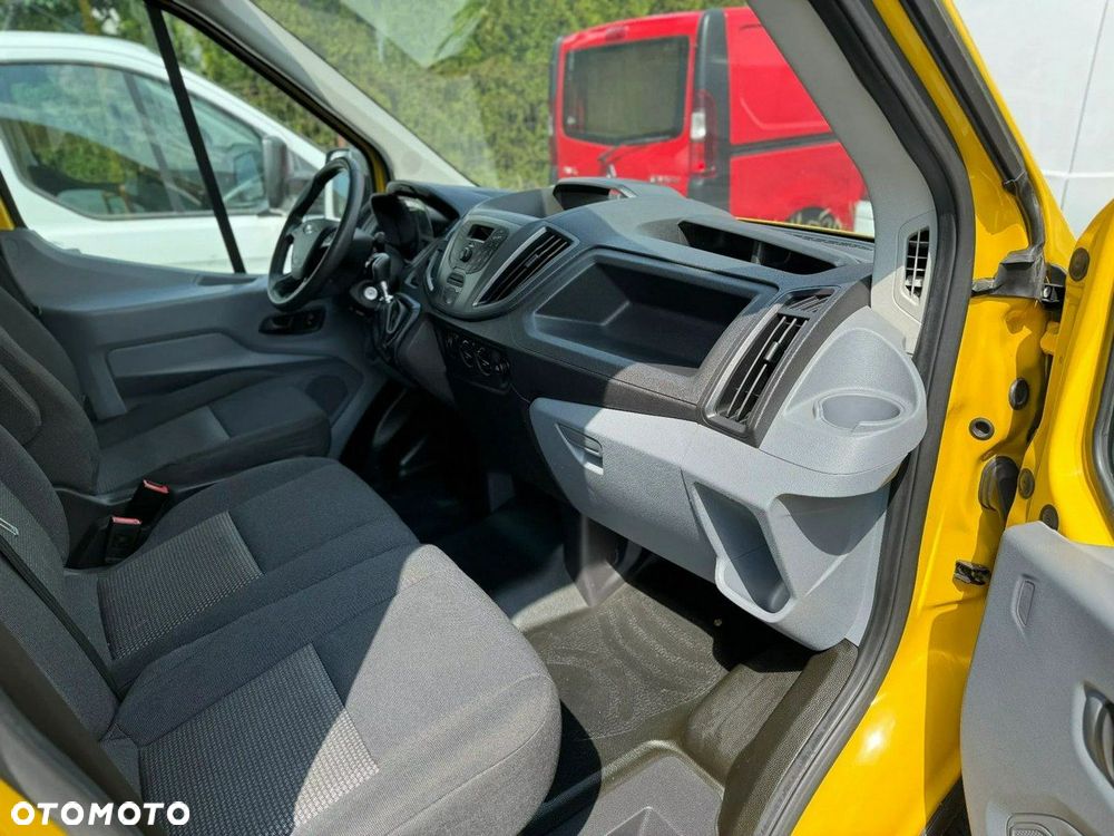 Ford Transit - 13