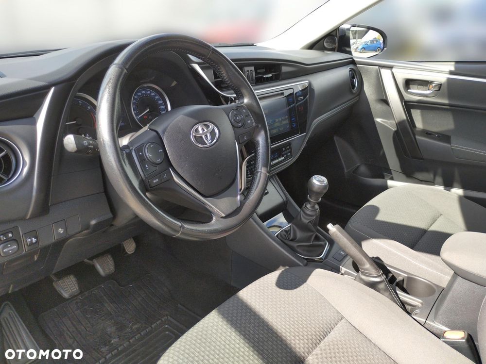 Toyota Corolla 1.6 Comfort - 13