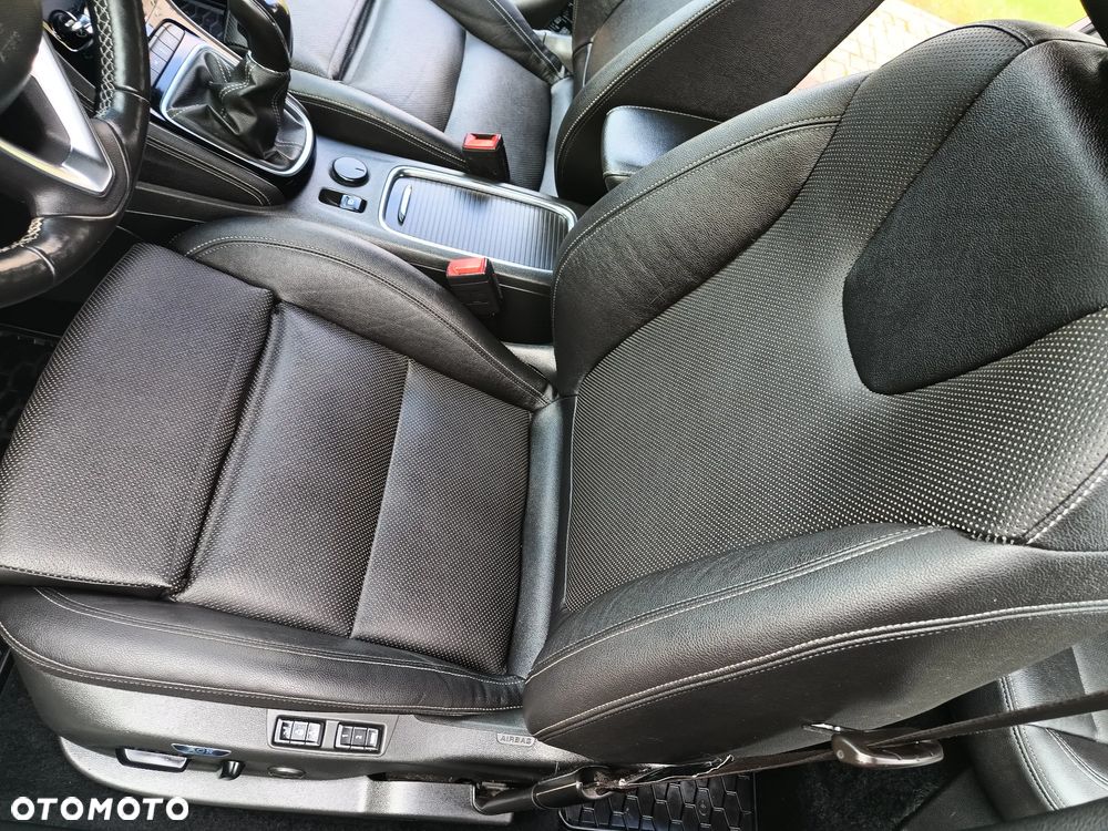 Opel Astra 1.4 T Elite S&S - 17