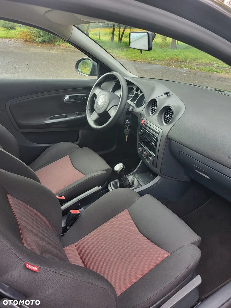 Seat Ibiza SC 1.4 16V Style - 28