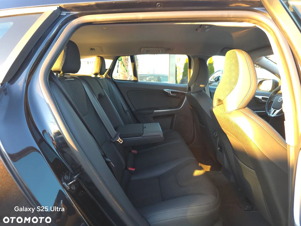 Volvo V60 D3 Momentum - 29