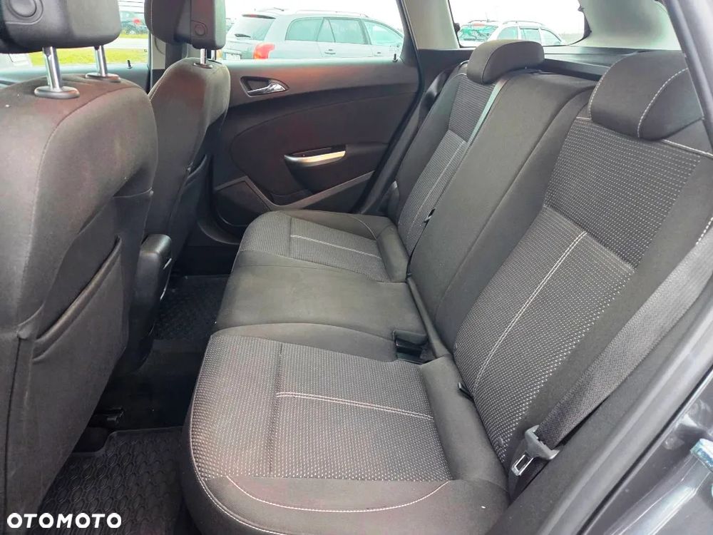 Opel Astra IV 1.4 T Cosmo - 24