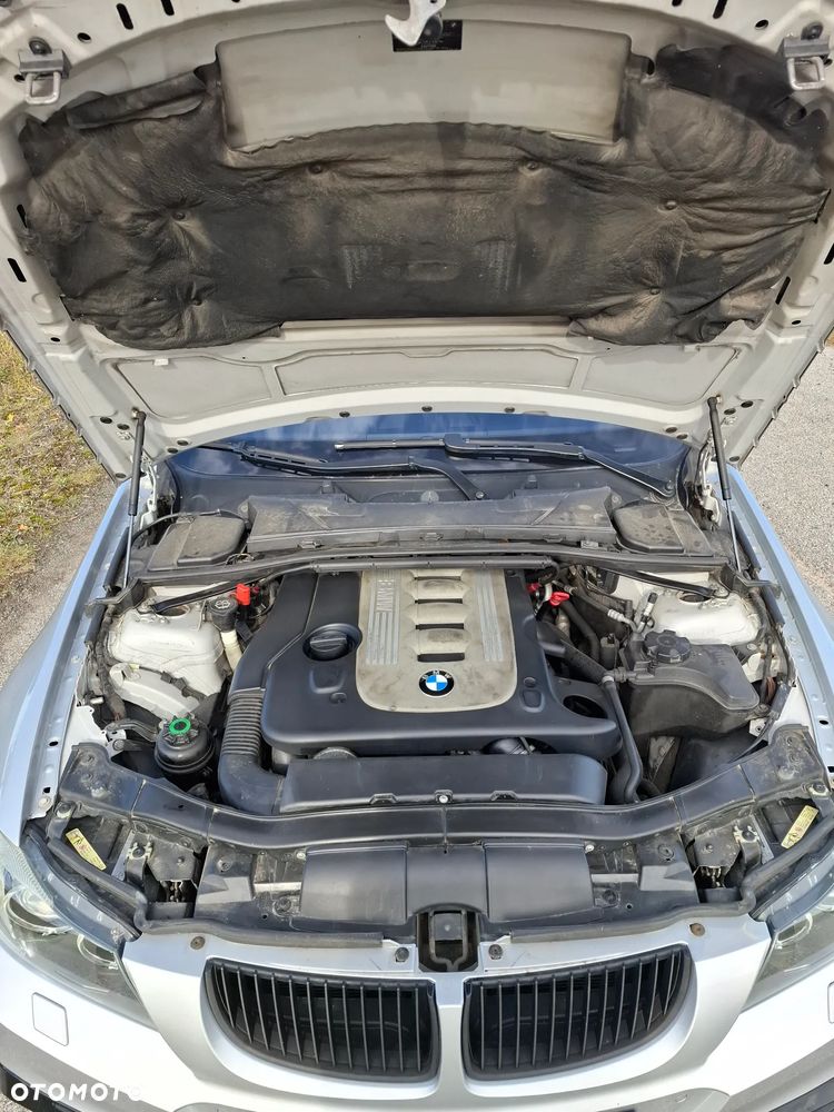 BMW Seria 3 330xd - 25