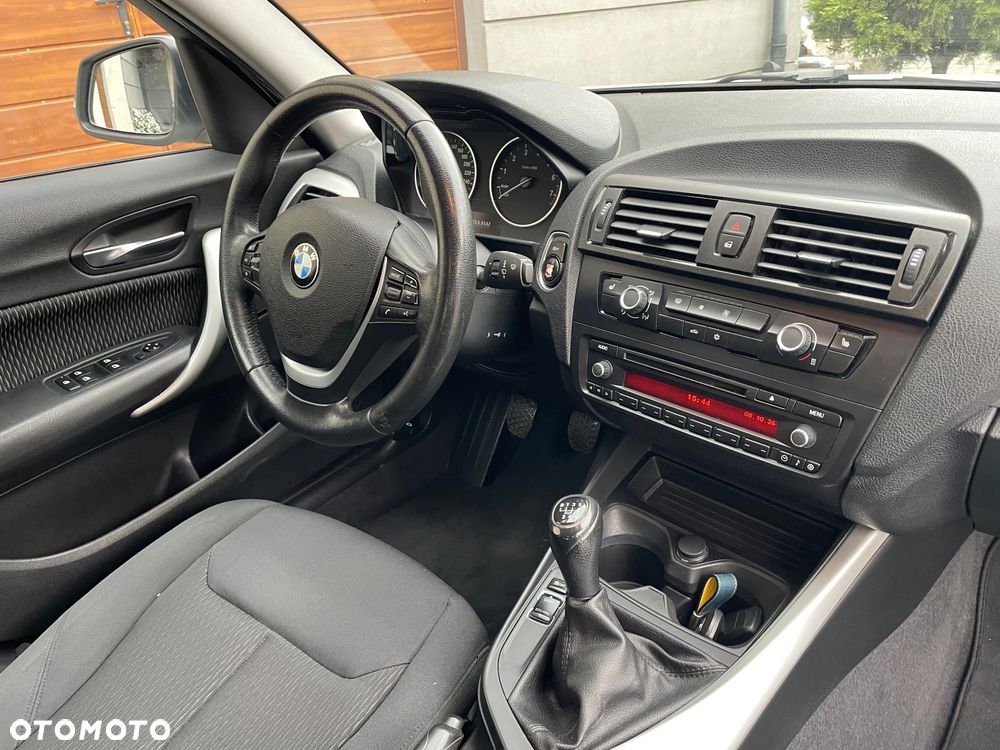 BMW Seria 1 118i Sport Line - 17