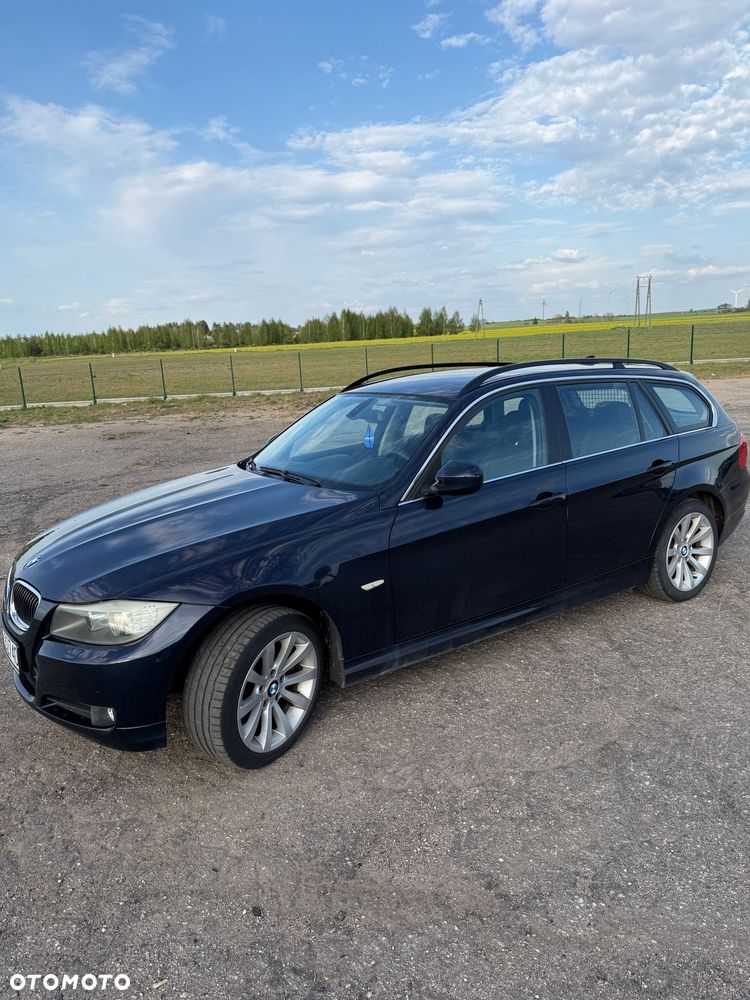 BMW Seria 3 325i xDrive - 4
