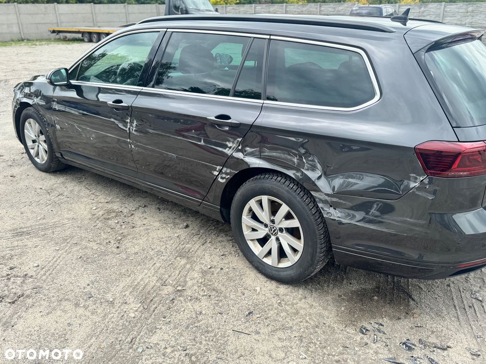 Volkswagen Passat 2.0 TDI BMT Highline DSG7 - 9