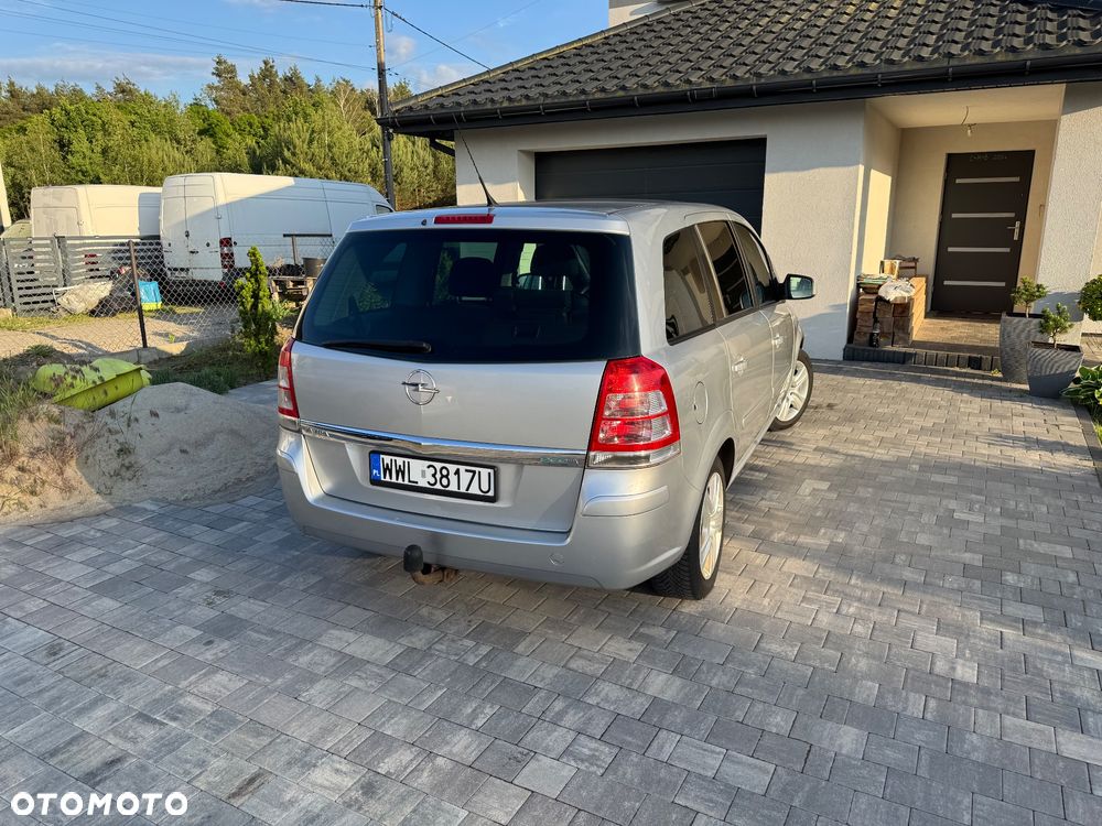 Opel Zafira 1.8 Enjoy - 4
