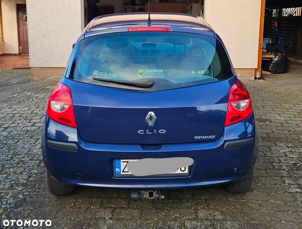 Renault Clio 1.2 16V Dynamique - 8