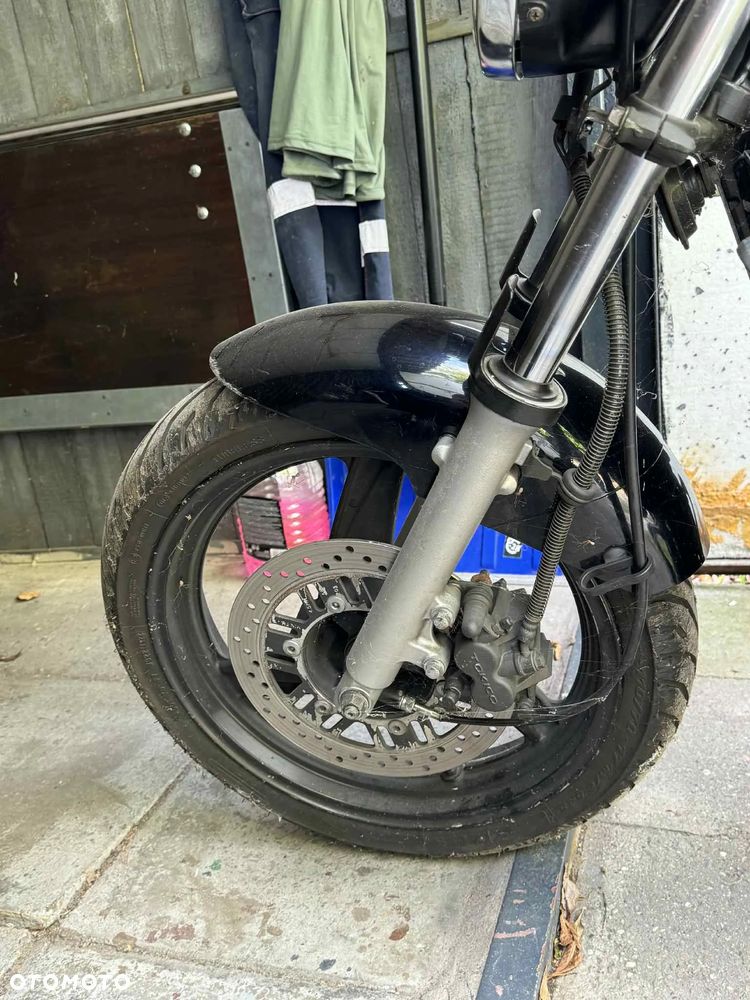 Kawasaki ER - 8