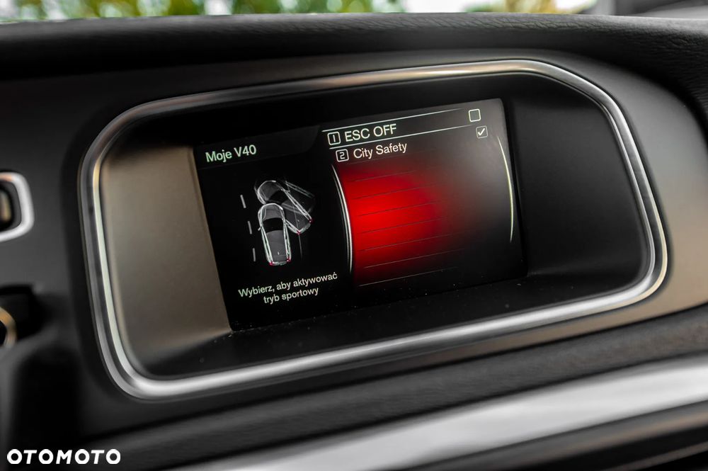 Volvo V40 D4 Drive-E Momentum - 33