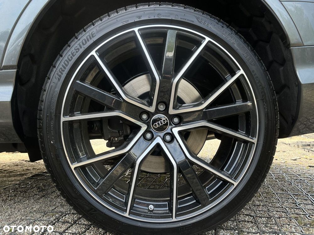 Audi SQ7 - 14