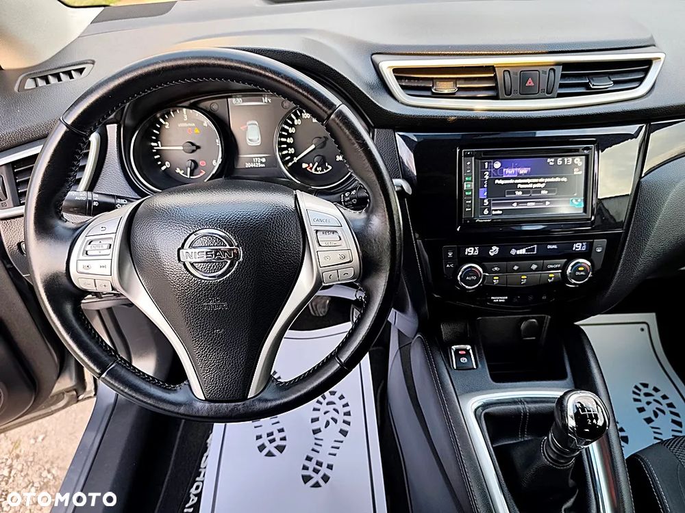 Nissan Qashqai 1.5 dCi DPF acenta - 10