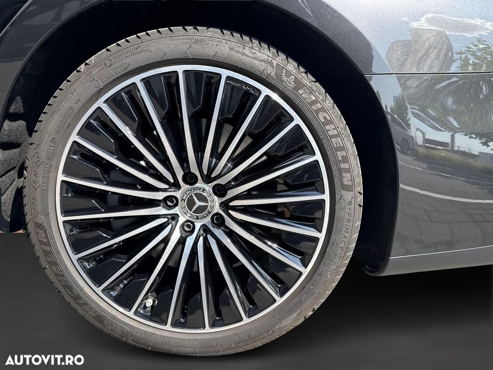 Mercedes-Benz E - 11