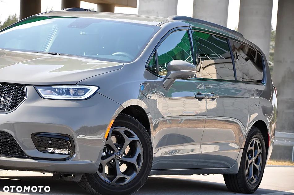 Chrysler Pacifica - 9