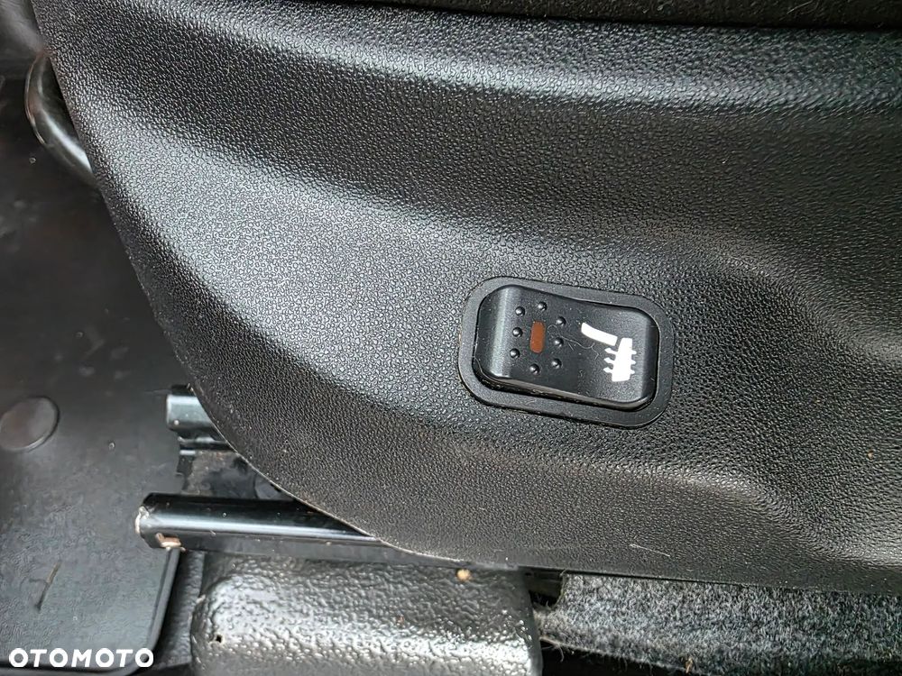 Opel COMBO - 16
