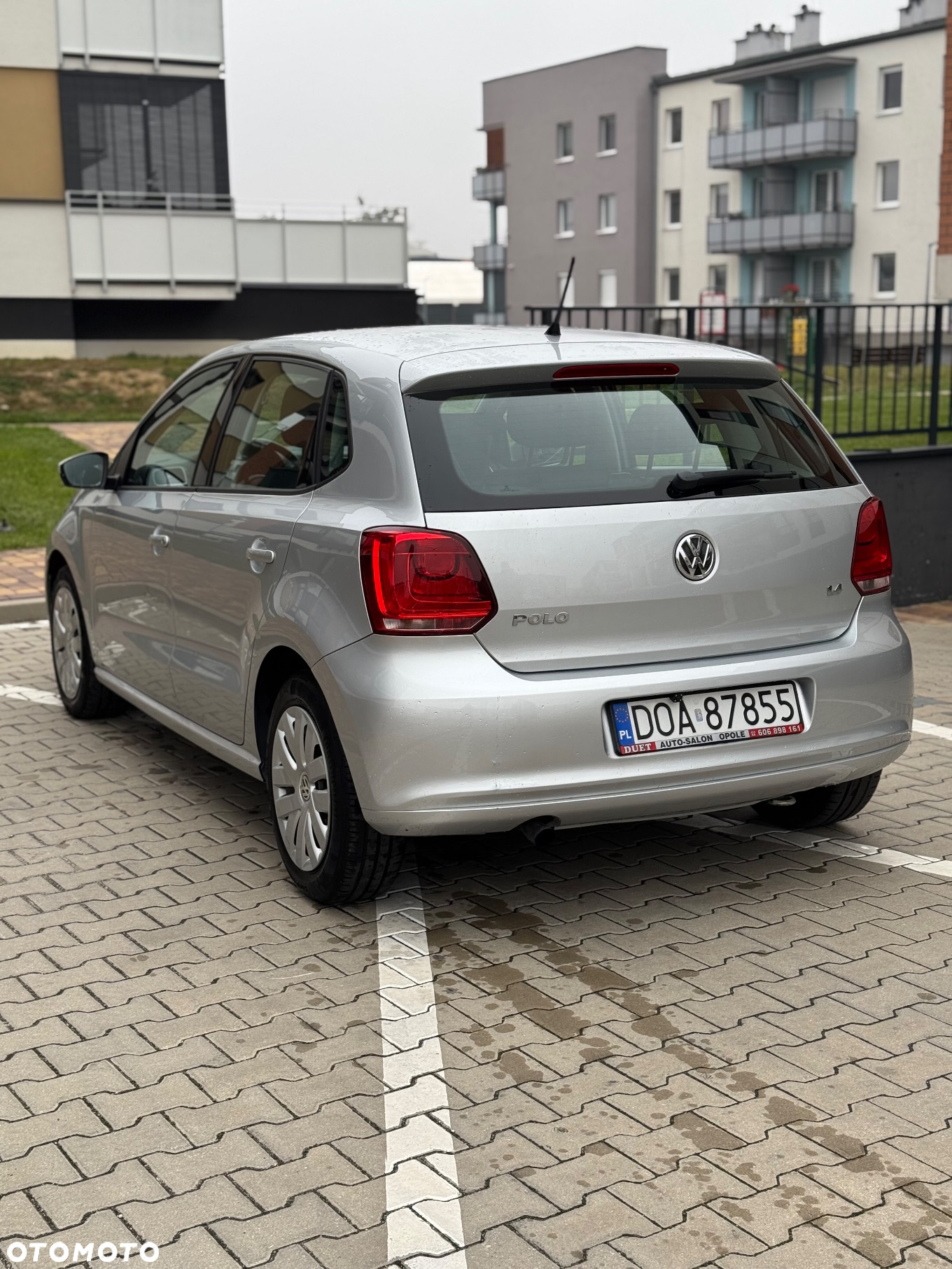 Volkswagen Polo 1.4 16V Trendline - 4