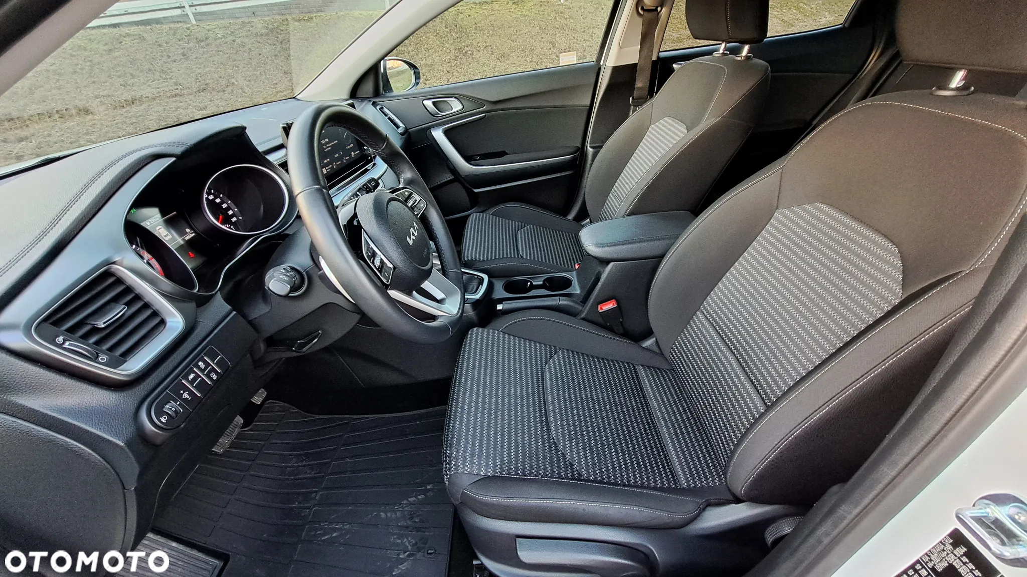 Kia XCeed 1.5 T-GDI M DCT - 34