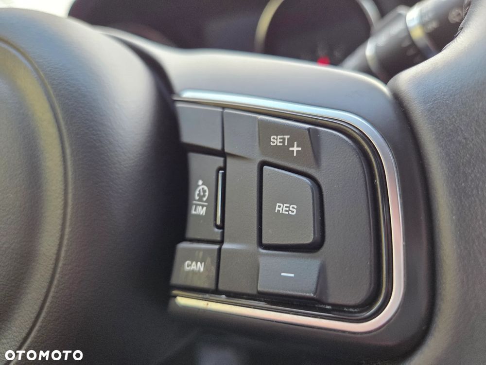 Jaguar E-Pace 2.0 i4P AWD - 25