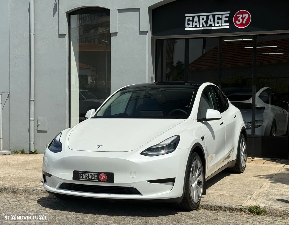 Tesla Model Y RWD - 3
