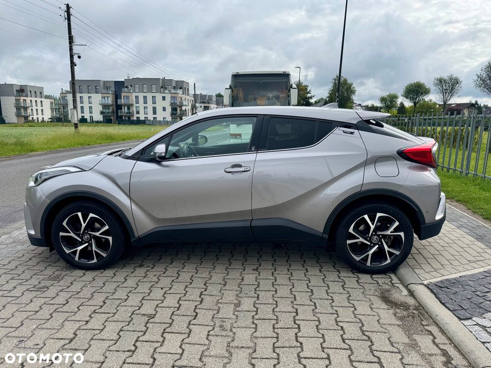 Toyota C-HR 1.2 Turbo Team Deutschland - 9