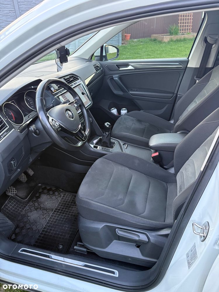 Volkswagen Tiguan ver-2-0-tdi-bmt-scr-comfortline - 14
