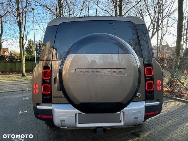 Land Rover Defender - 10
